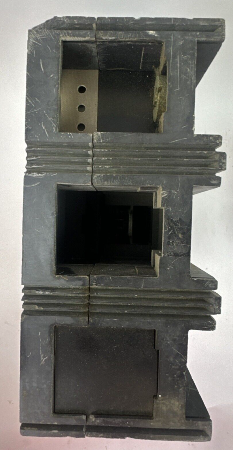 WESTINGHOUSE LA2400F 600VAC 250VDC 2POLE CIRCUIT BREAKER HLA2400T 400A TRIP UNIT
