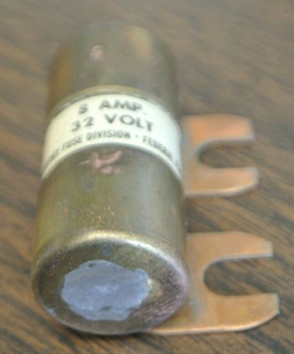 ECONOMY / FPE OBH-8 BOLT-ON FUSE / 8A / 32VDC / NEW SURPLUS