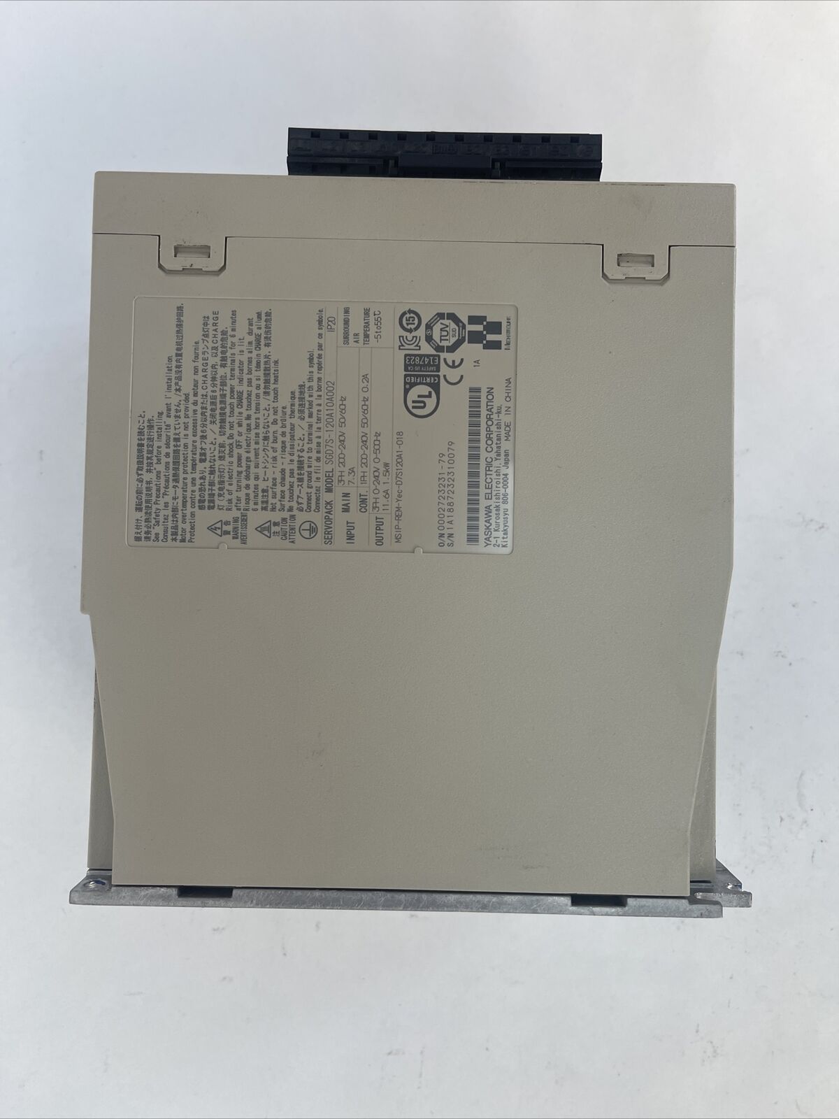 YASKAWA SGD7S-120A10A002 SERVO DRIVE OUTPUT 0-240V 11.6A INPUT 200-240V 7.3A