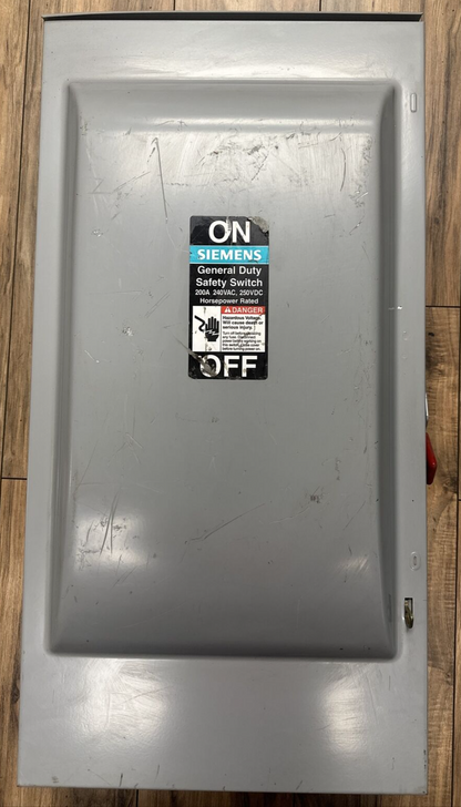 SIEMENS GNF324R TYPE VB II 200A 240VAC 3PH 60HP 240VDC 40HP TYPE 3R NON-FUSIBLE