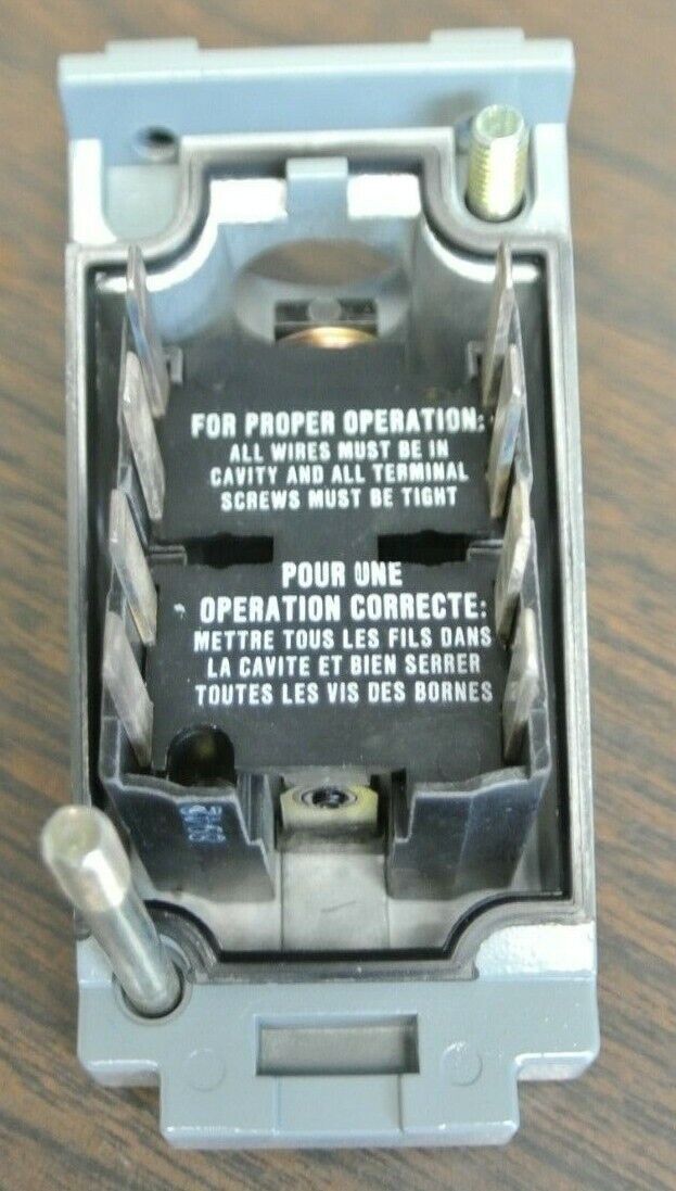 ALLEN-BRADLEY 40146-008-58 LIMIT SWITCH BASE / NEW SURPLUS
