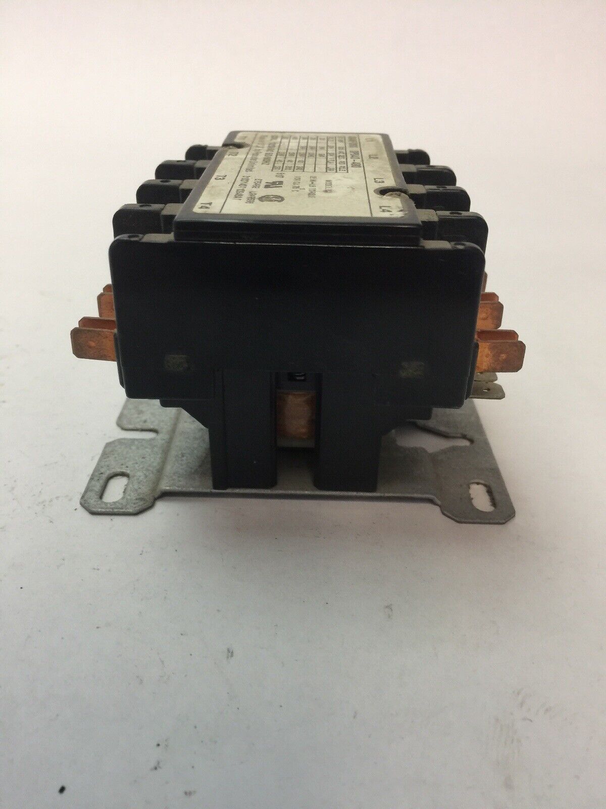 DANFOSS DP040-4BO CONTACTOR 600VAC 50AMP 15HP 3PH 4POLE COIL 120VAC 50/60HZ