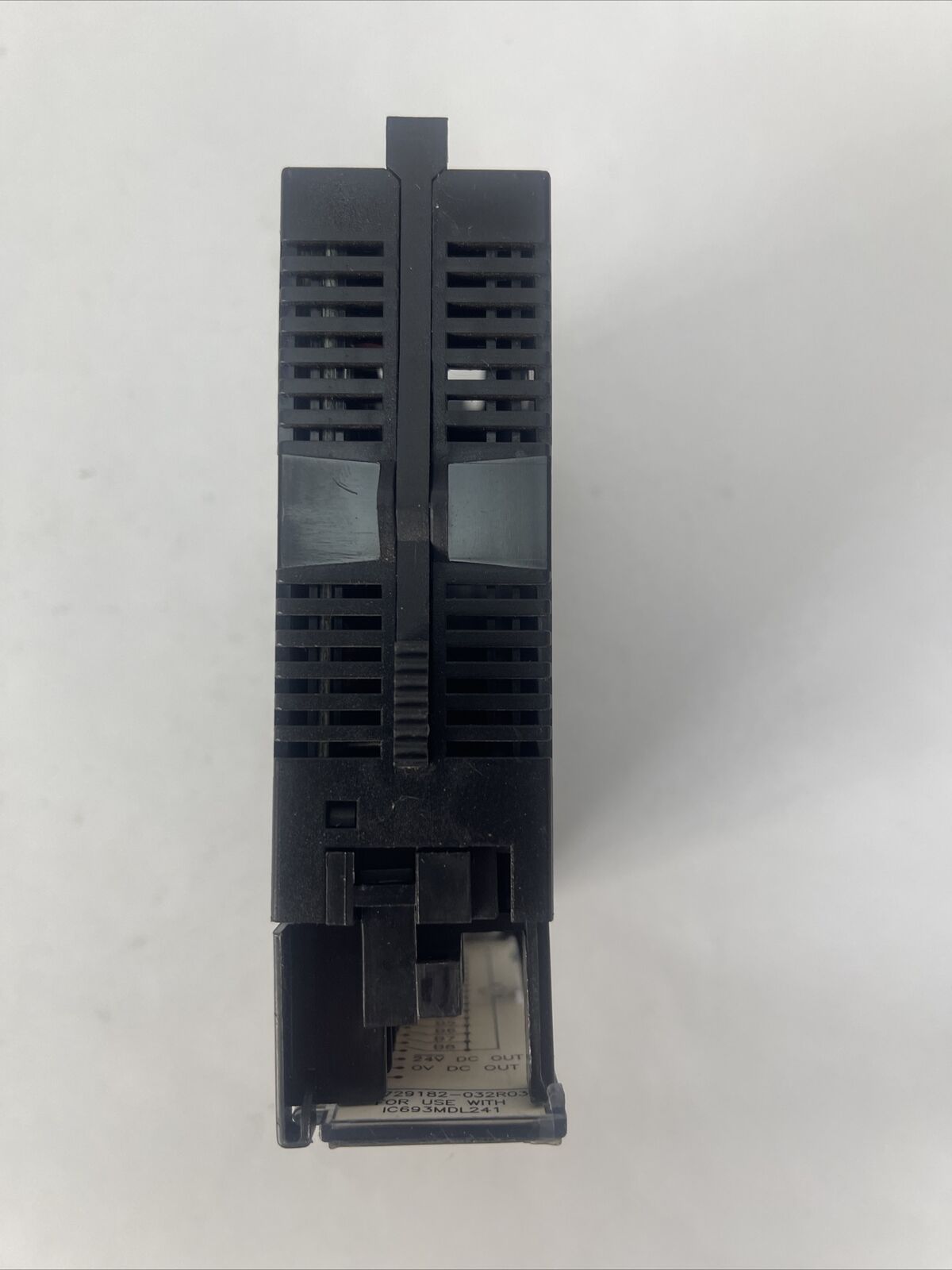 GE FANUC IC693MDL241D INPUT MODULE 24VAC/VDC 16PT