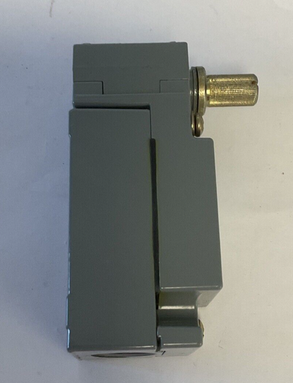 SQUARE D 9007C62C LIMIT SWITCH SER.A TYPE 6