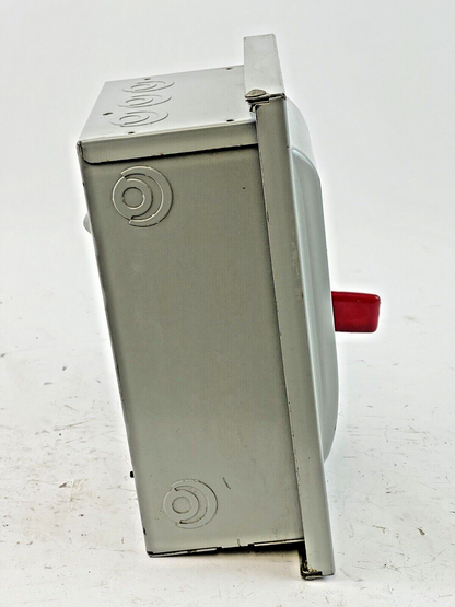 SIEMENS - GNF322 - SAFETY SWITCH - 3 POLE, 60A, 240 VAC, 250 VDC, NEMA 1