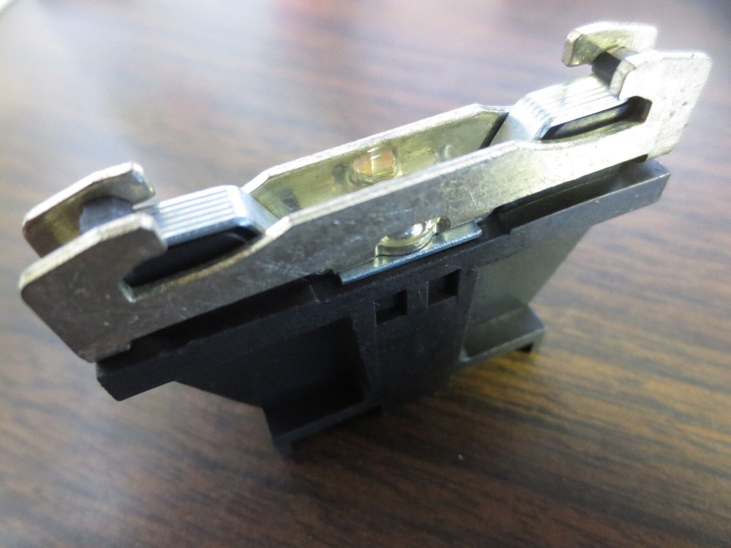 GE 451WNXEC3508S END CLAMP / END CONNECTOR w/ SCREW - NEW SURPLUS - BOX of 78