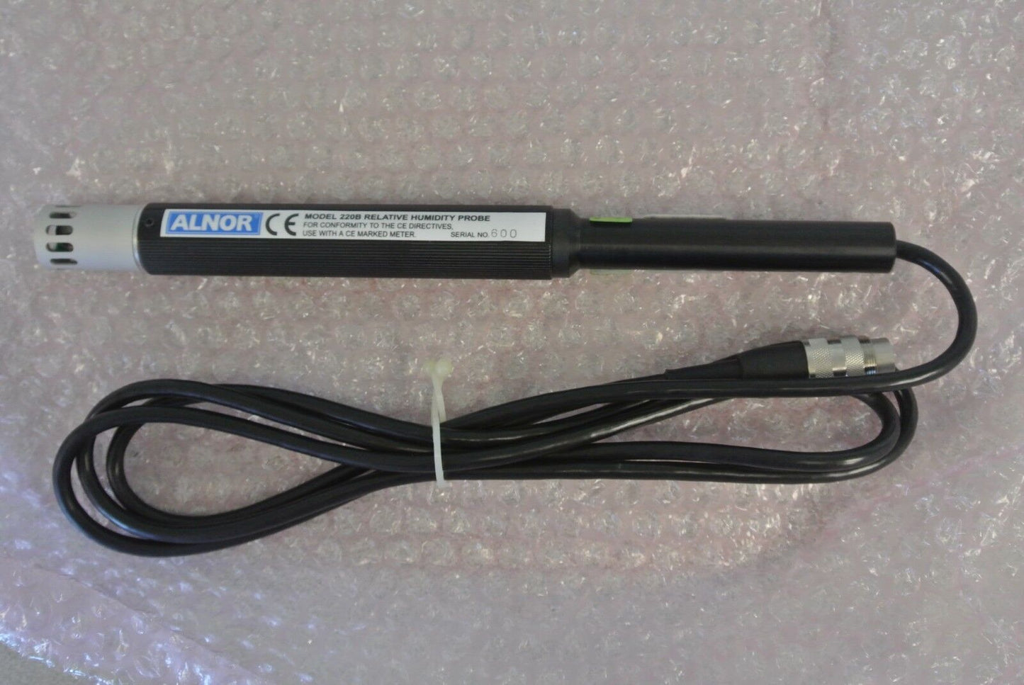 ALNOR / TSP - 220B  HYGROMETER / RELATIVE HUMIDITY PROBE  RECALIBRATED w/ MANUAL