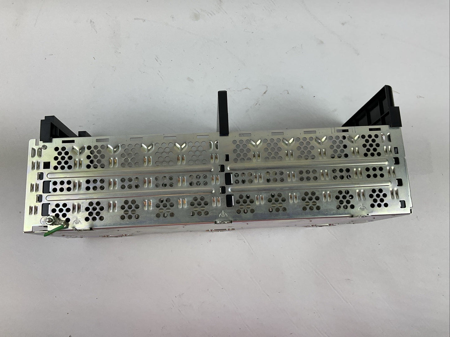 ALLEN-BRADLEY 1756-A10 SER B CONTROLLOGIX 10 SLOT CHASIS