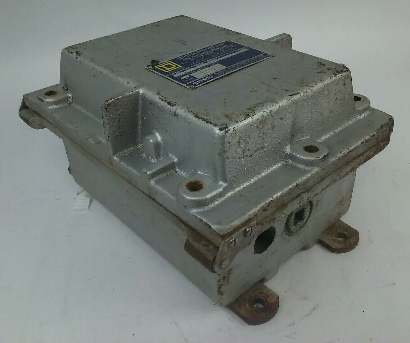 SQUARE D CLASS 8903 TYPE SMR4 8903-SMR4 EXPLOSION PROOF ENCLOSURE SER. A 10x7x7