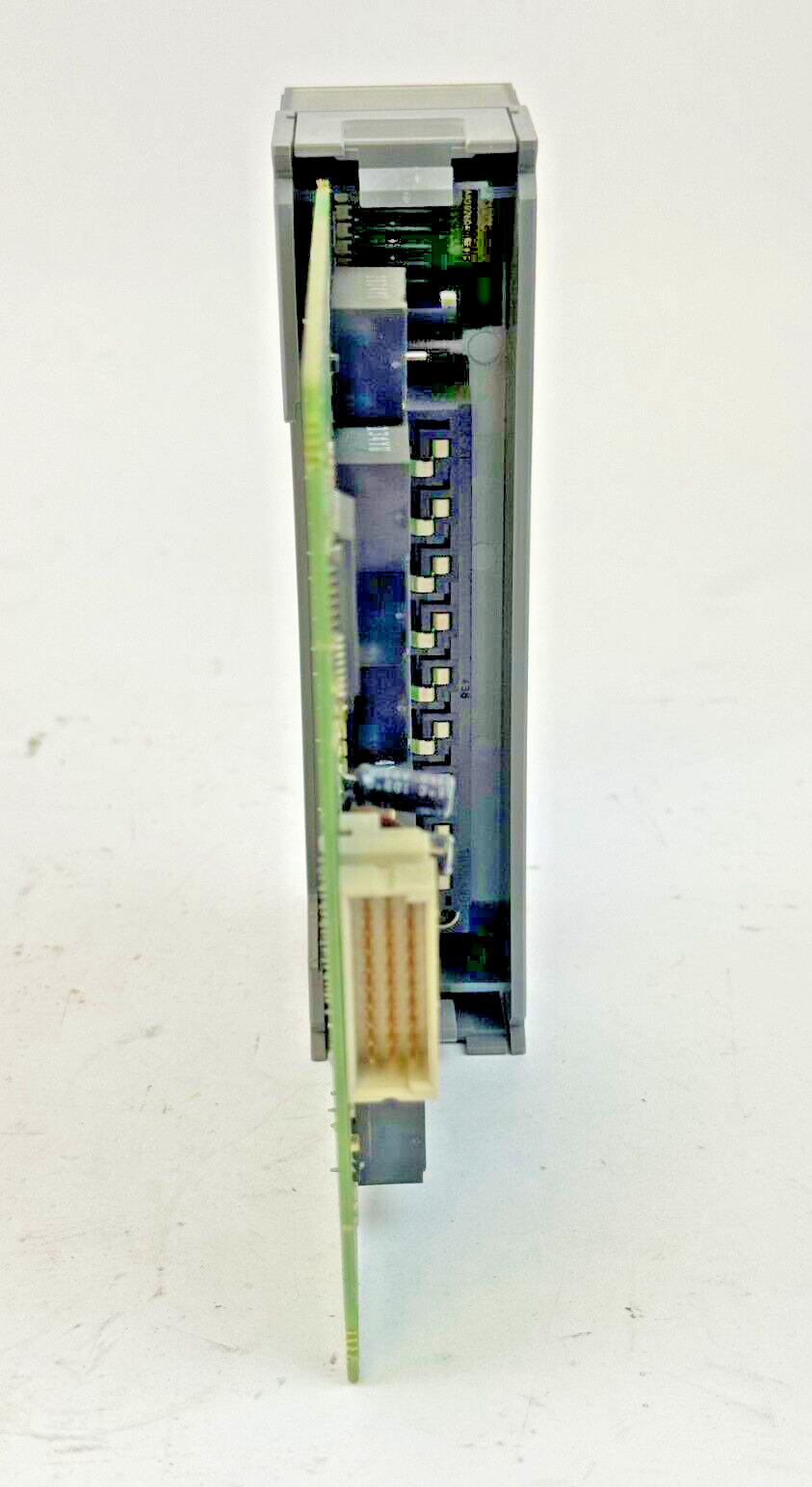 ALLEN-BRADLEY - 1746-OX8 SER A - SLC OUTPUT MODULE - 1746-0X8 **NO DOOR