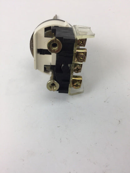 ALLEN BRADLEY 800T-H51A SELECTOR SWITCH SER T KEY 2 POSITION SPRING RETURN