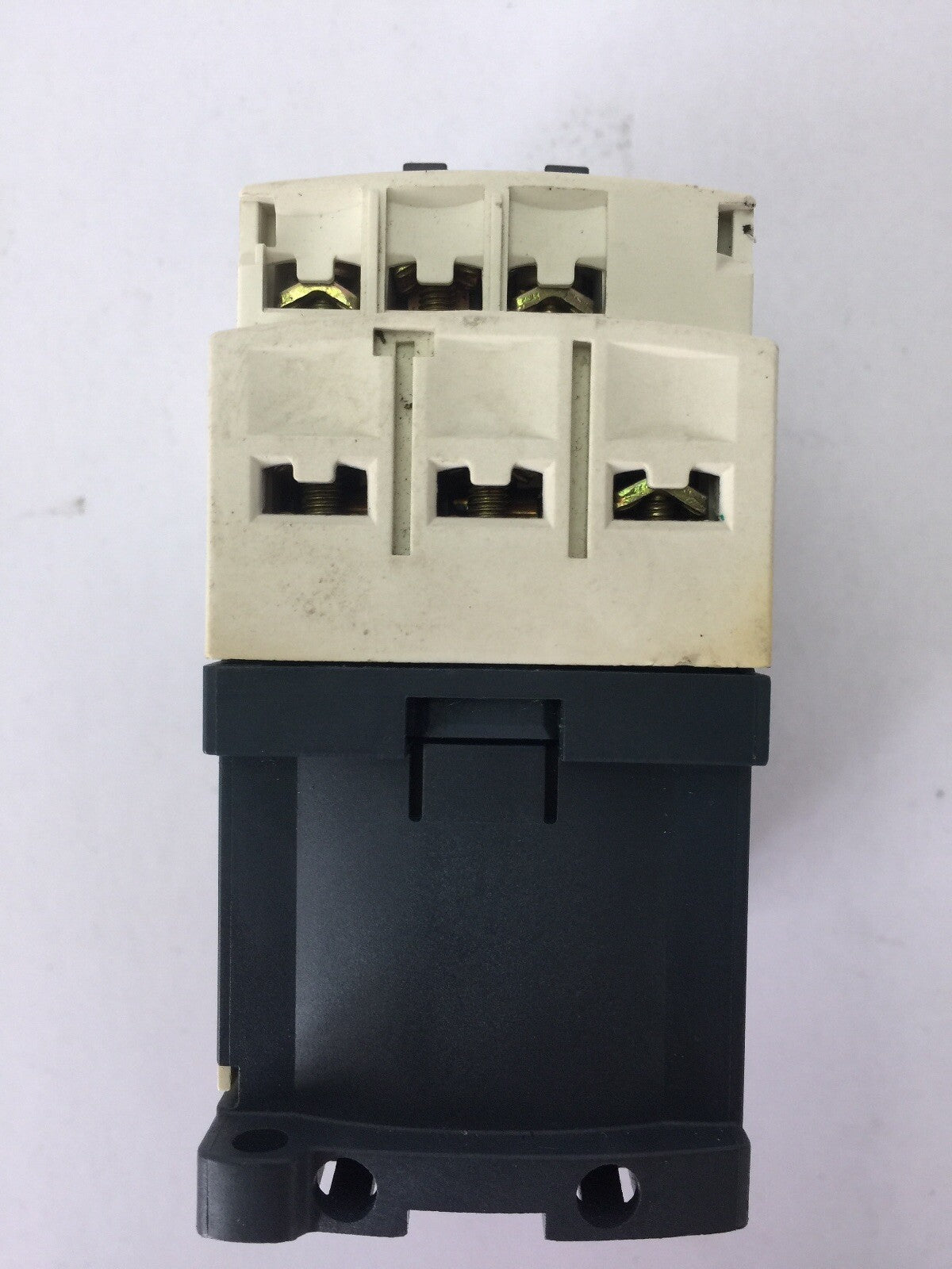 SCHNEIDER TELEMECANIQUE CAD32BD CONTROL RELAY 10A 600VAC COIL 24VDC LAD4TBDL 24V