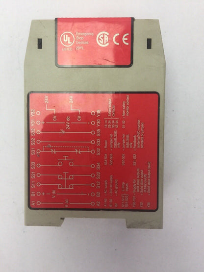 BANNER ES-GA-5A MACHINE SAFETY RELAY 24VDC OR 115VAC 250mA / 100mA