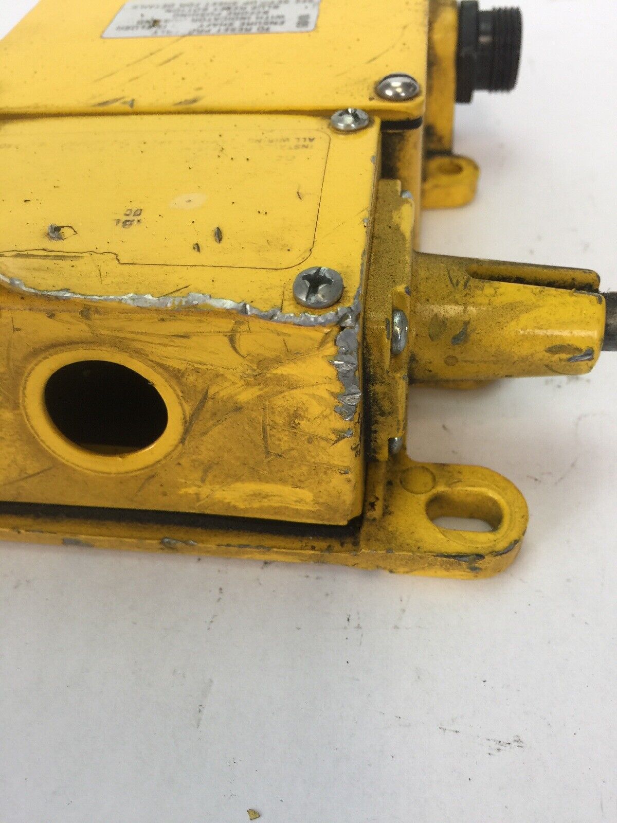REES 04962-100 CABLE OPERATED SWITCH