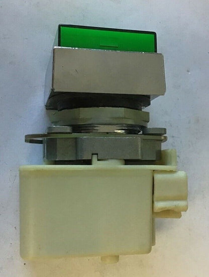 SQUARE D 9001 KXRB103 PUSH BUTTON "START" GREEN CAP