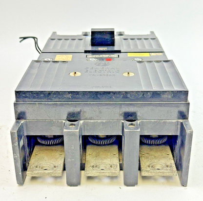 GE - TB43200 - TRI-BREAK FUSED BREAKER W/ SHUNT - TB43F - 200 A, 3 POLE, 600 VAC