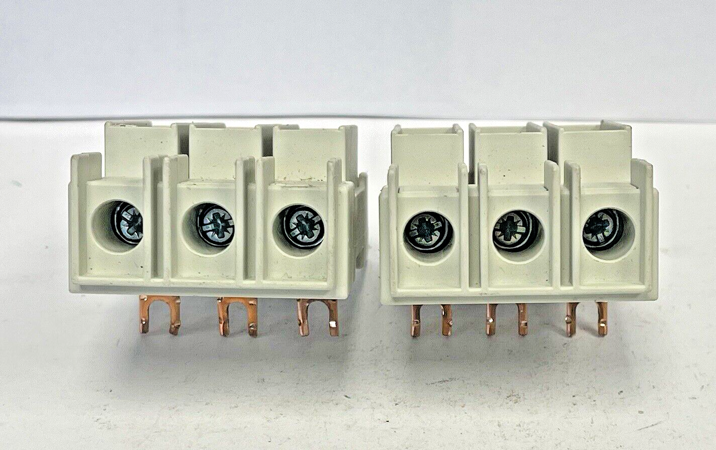 SIEMENS *LOT OF 2*- 3RV1928-1H - TERMINAL BLOCK - TYPE E