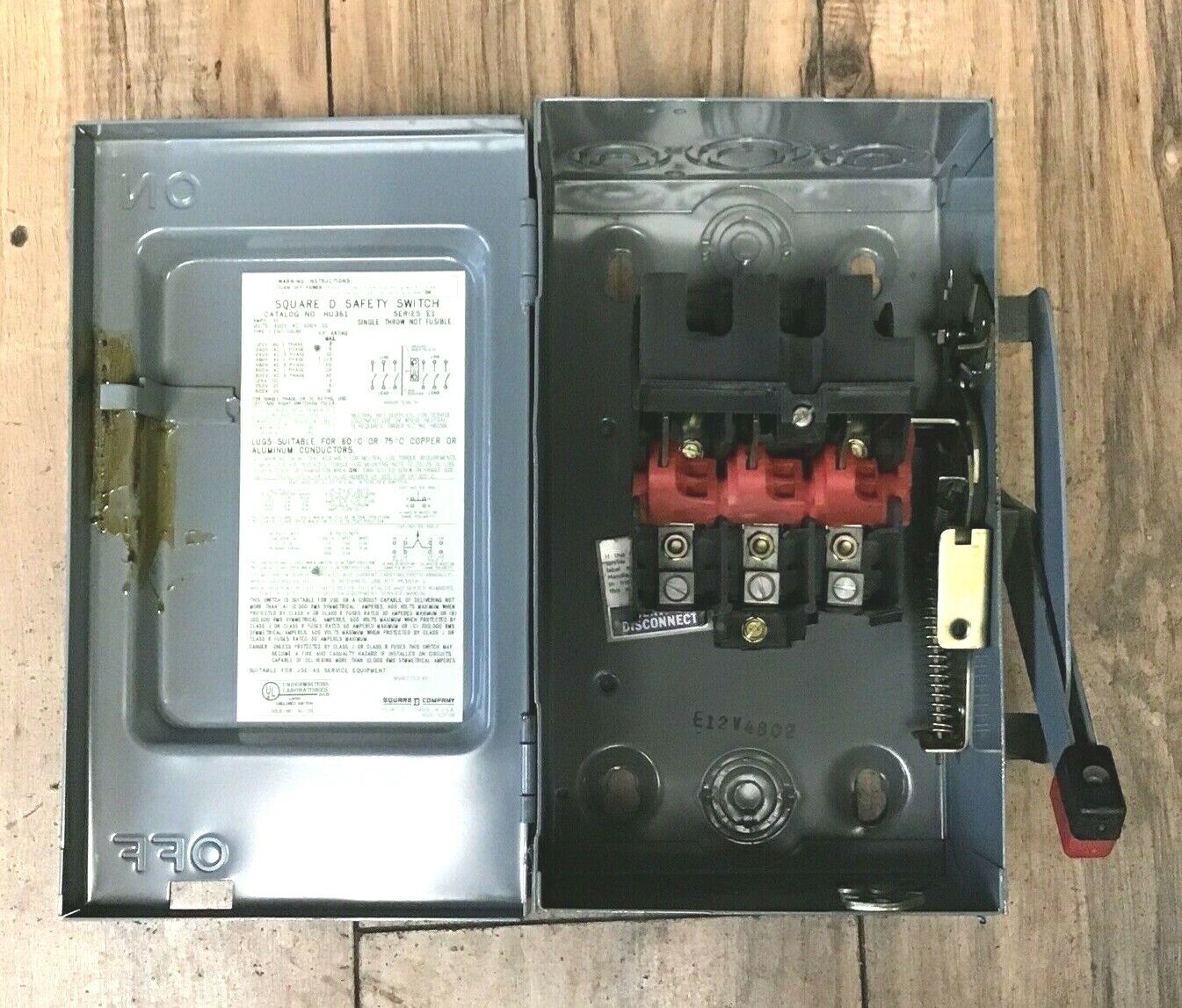 SQUARE D HU361 SAFETY SWITCH SER.E1 30A  NON FUSIBLE 600VAC/VDC 600VAC/VDC 30HP