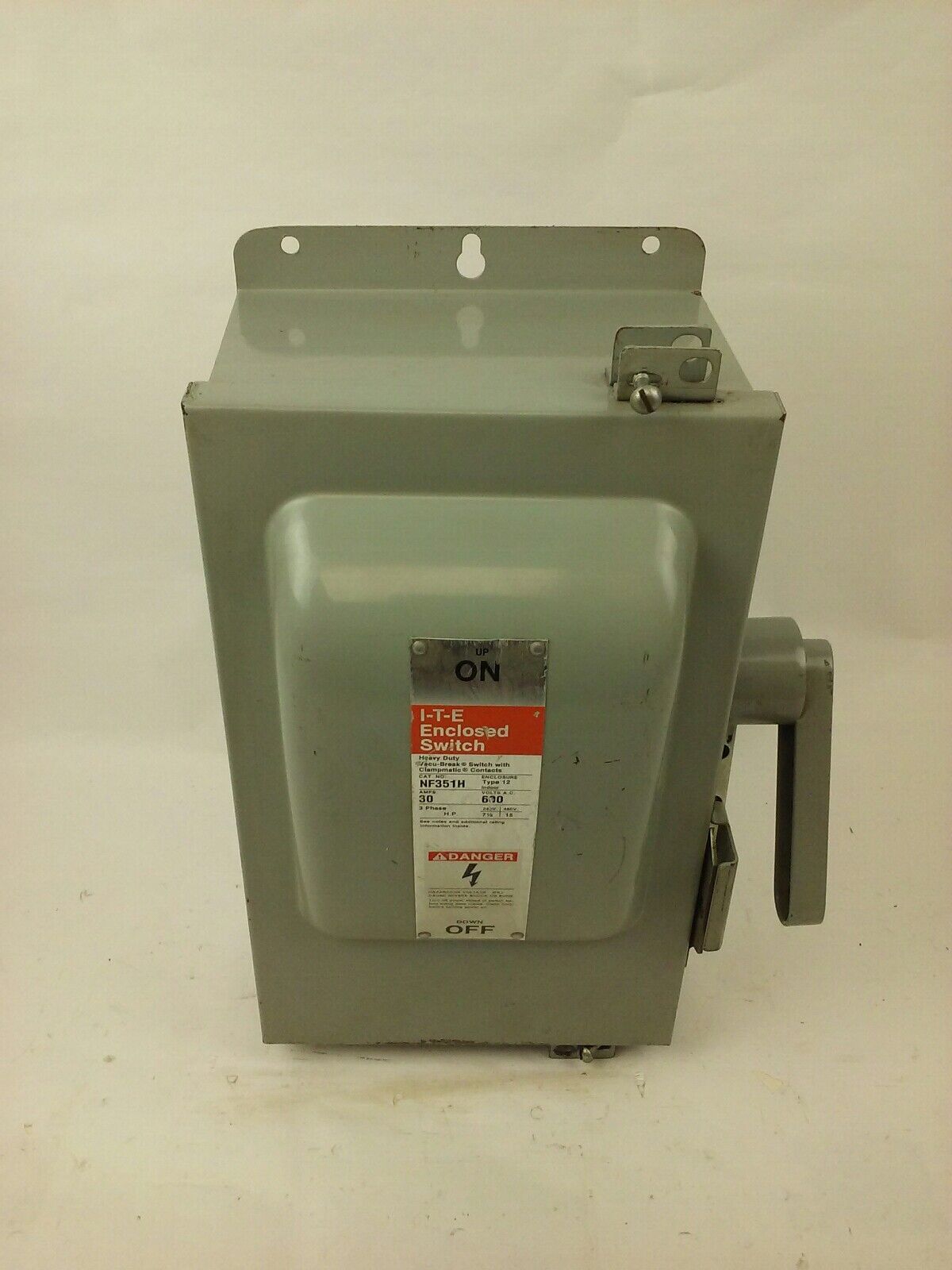 ITE SIEMENS NF351H SAFETY SWITCH, TYPE 12, 30A, 600V, 3P, NF351H-CH, NEW