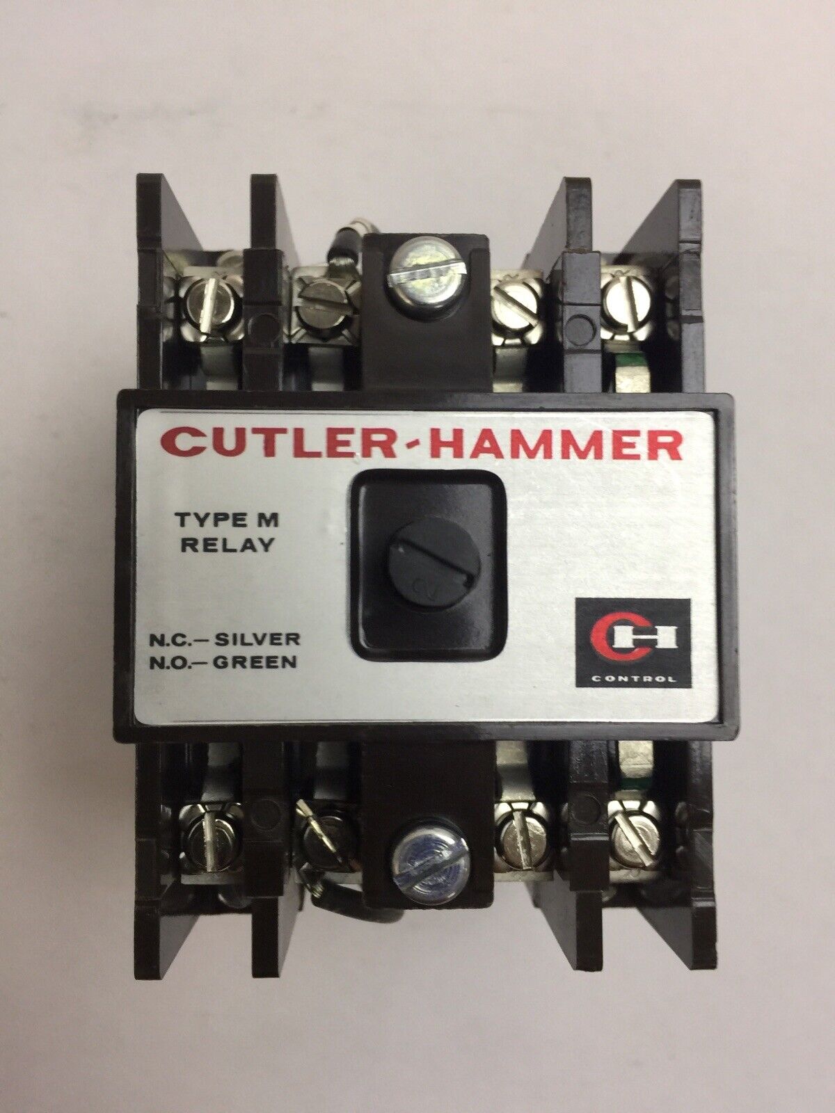 CUTLER HAMMER D26MRD12A1 TYPE "M" RELAY 1NO 2NC COIL 120VDC 9-2404-1