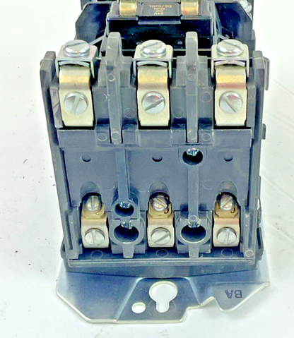 ALLEN BRADLEY 500F-BOD930 SER.C STARTER W/DB762DL COIL 592-EUTB, 595-A02