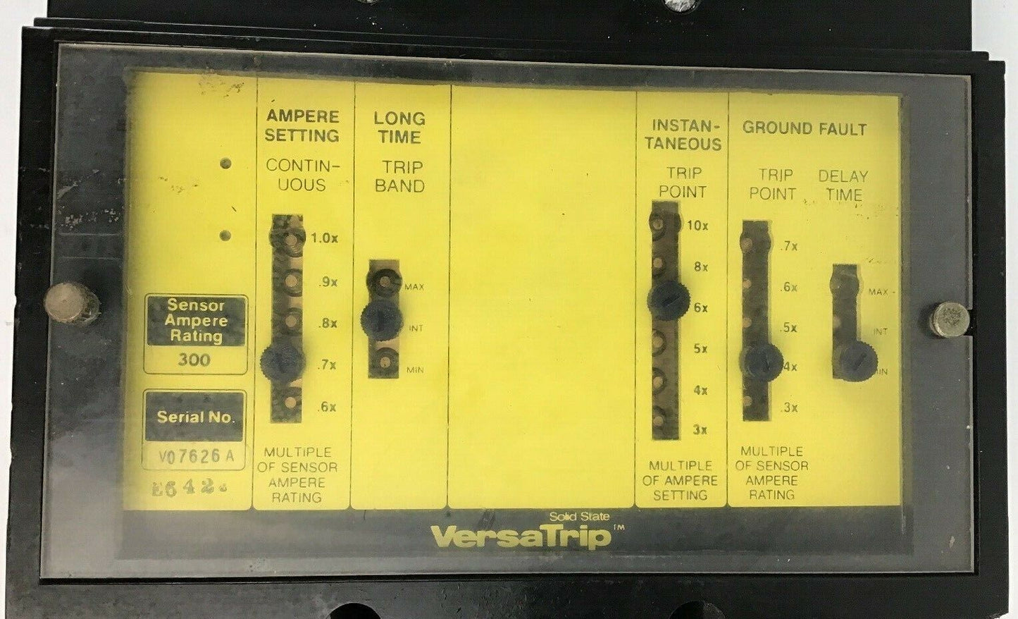 GE TJS36036 CIRCUIT BREAKER 300A 600VAC W/ VERSATRIP 300A  TRIP UNIT