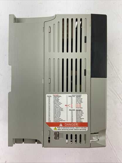 ALLEN BRADLEY 22B-D2P3N104 SER A FRN 6.02 AC DRIVE 0.75kW/1.0HP OUTPUT 0-460VAC