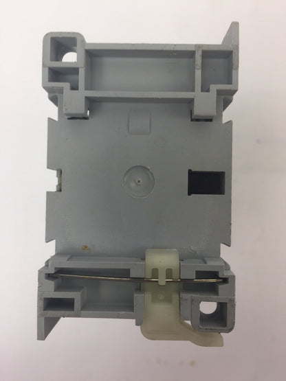 ALLEN BRADLEY 100-C09Z*400 CONTACTOR WITH 100-F COIL 24VDC