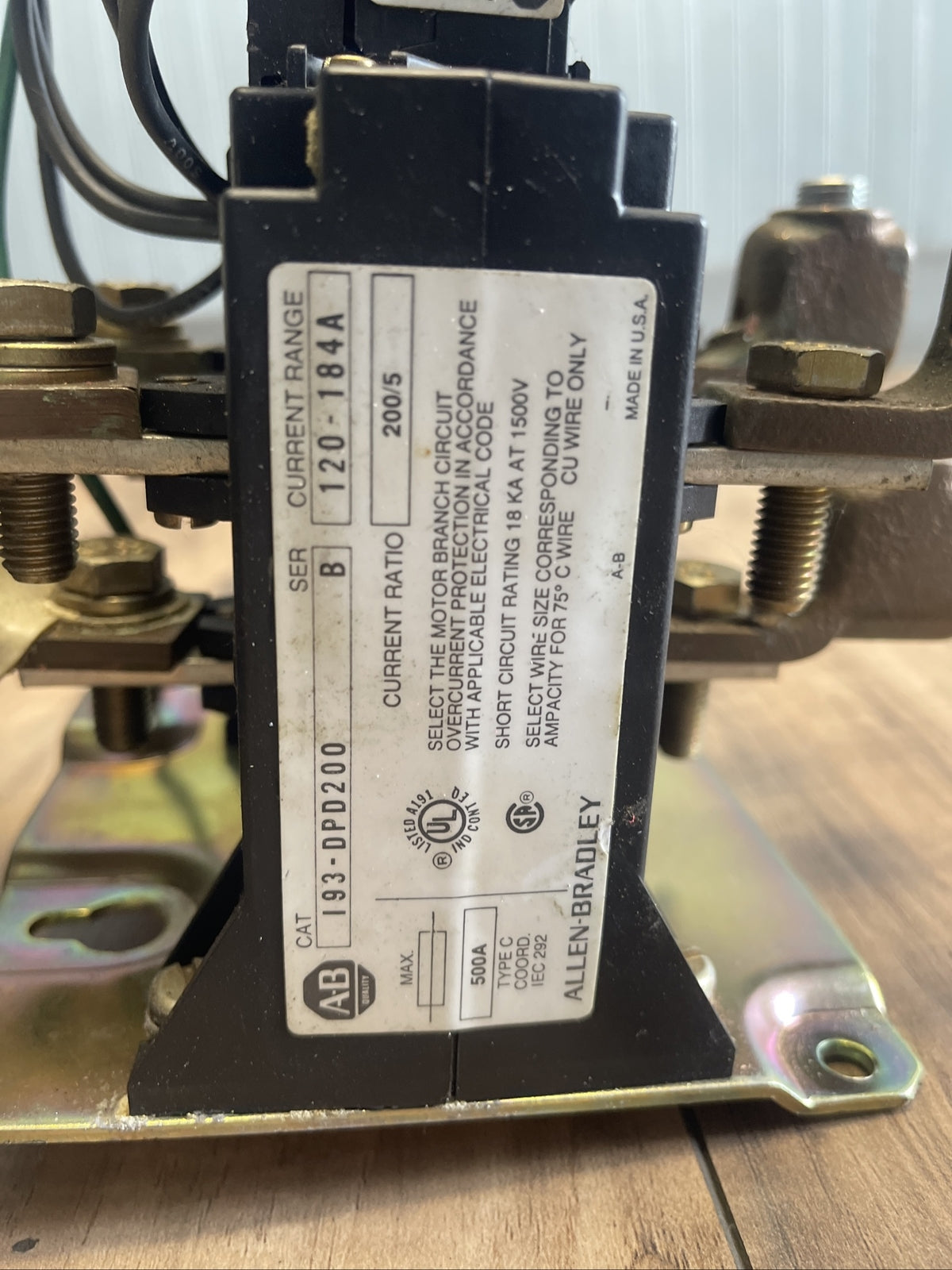 ALLEN BRADLEY 104-B250ND3 REVERSING STARTER SER B 250A 600VAC 250HP 193-DPD200