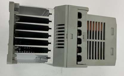 ALLEN BRADLEY 160-BA03NPS1 SPEED CONTROLLER SER.C FRN7.04 1HP .75KW 460V 2.8A