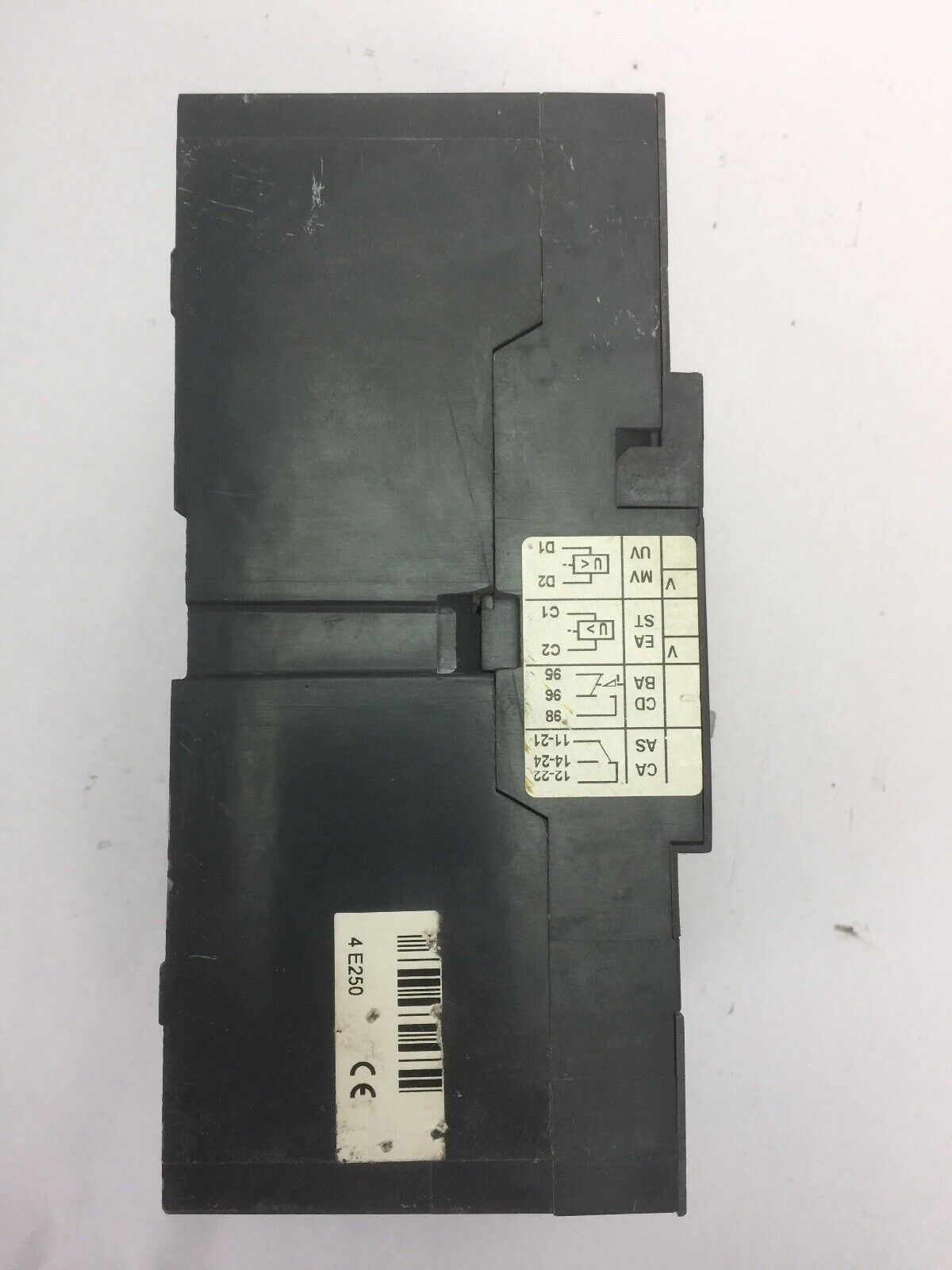 GE EN250 SPECTRA CIRCUIT BREAKER 250A 690VAC 4 POLE REF 764040 NO TRIP UNIT