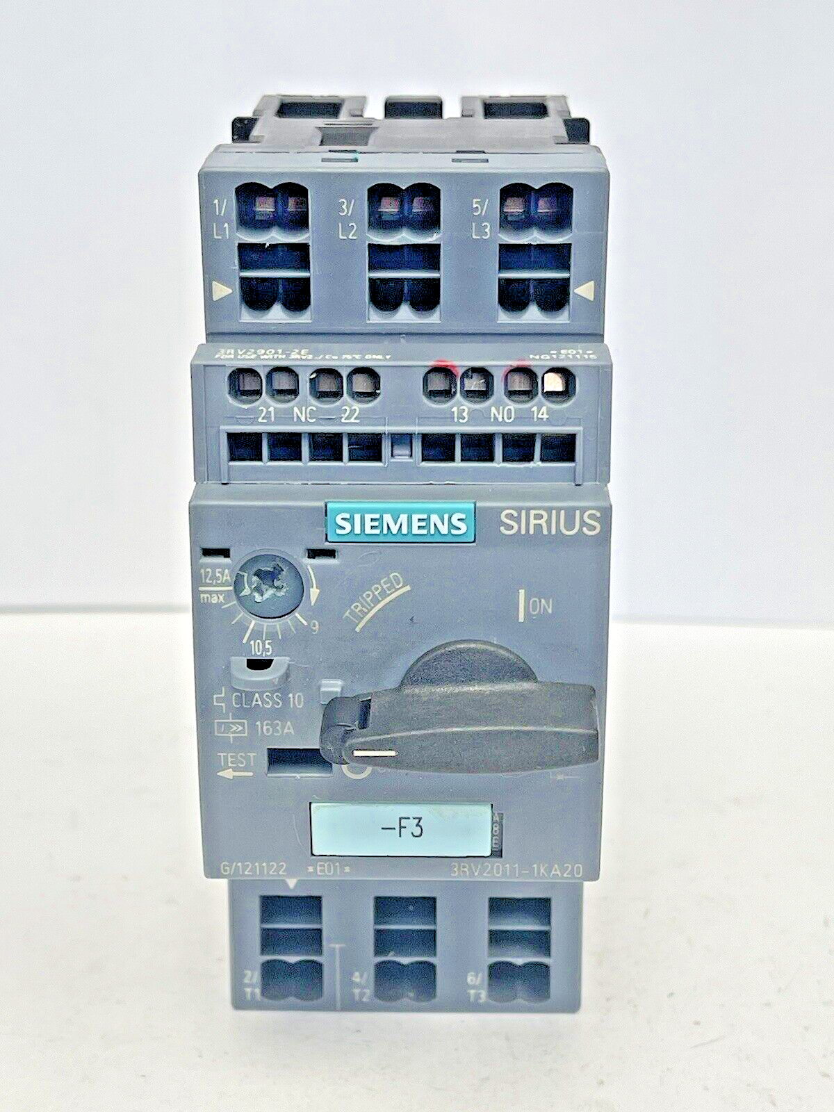 SIEMENS - 3RV2011-1KA20 & 3RV2901-2E - CIRCUIT BREAKER & AUX SWITCH TRANSVERSE