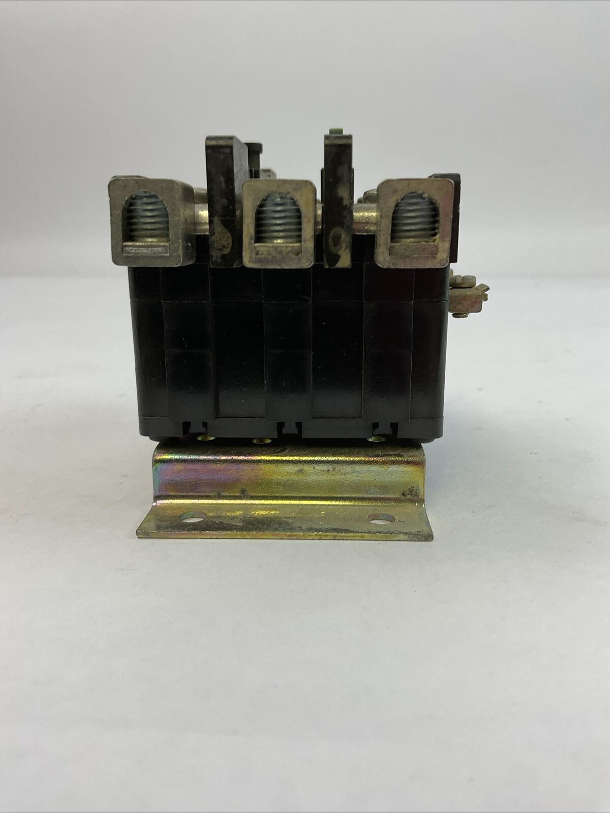 FURNAS 48GC38AA4 OVERLOAD RELAY 600VAC MISSING LUG/SCREW