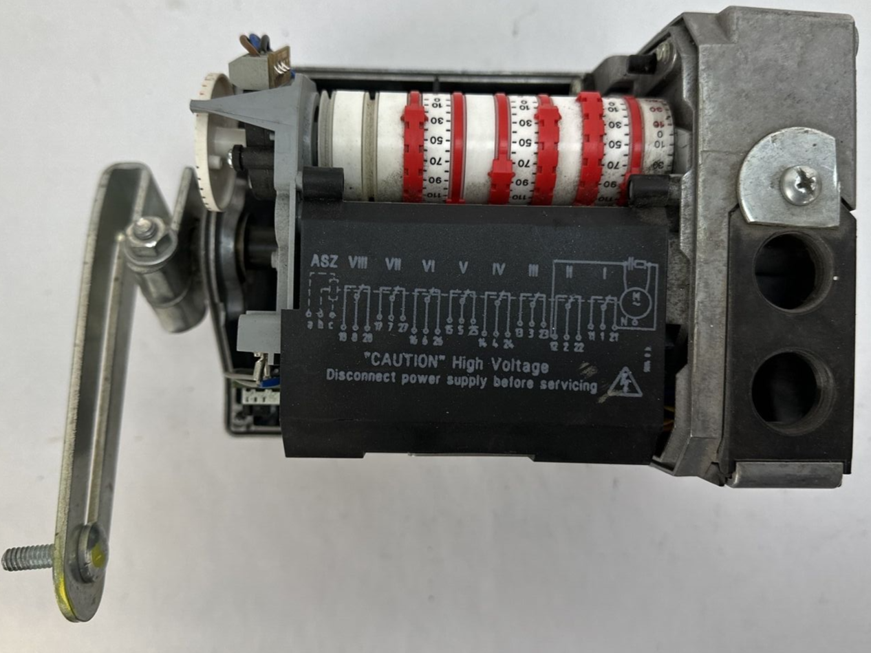 SIEMENS SQM50.464R1G3R PNEUMATIC DAMPER MOTOR 110-120VAC 50/60HZ 20VA