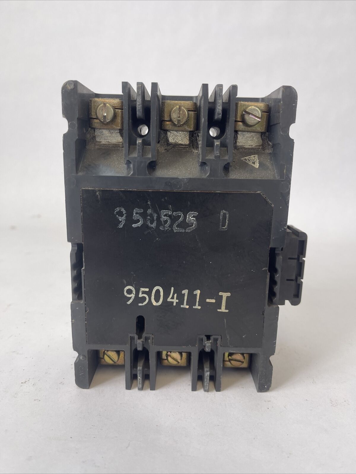 WESTINGHOUSE HMCP003A0CA04 CIRCUIT BREAKER 600VAC 250VDC 3AMP 3POLE A1X1LT