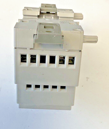 IDEC FL1F-M08B2R2 RELAY EXPANSION MODULE 24VDC 240VAC 5A