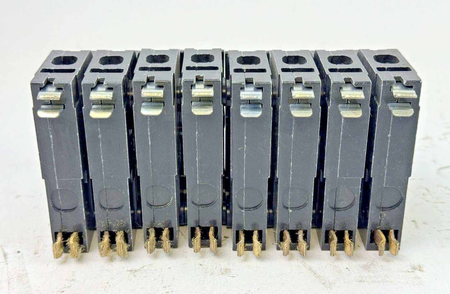 ITE / SIEMENS *BOX OF 4* - D260 - CIRCUIT BREAKERS-60A/2POLE/240VAC/TYPE QD/NEW