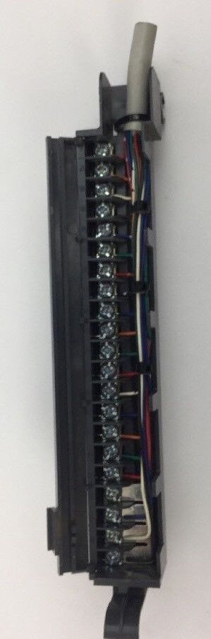 ALLEN BRADLEY 1492-CABLE025F USE W/1771-IAD,IBD,ICD,IGD,IND,OAD,OBD,OGD,OND