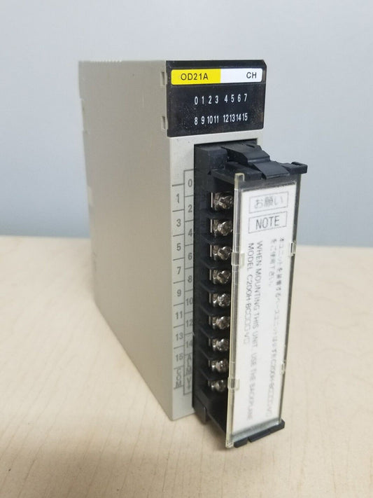 OMRON C200H-OD21A OUTPUT UNIT