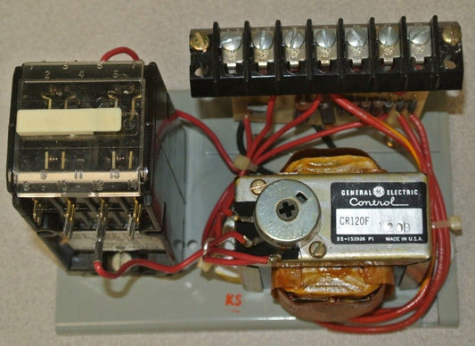 GENERAL ELECTRIC CR120F120B TRANSISTORIZED SENSITIVE RELAY 0-75 OHM NEW SURPLUS