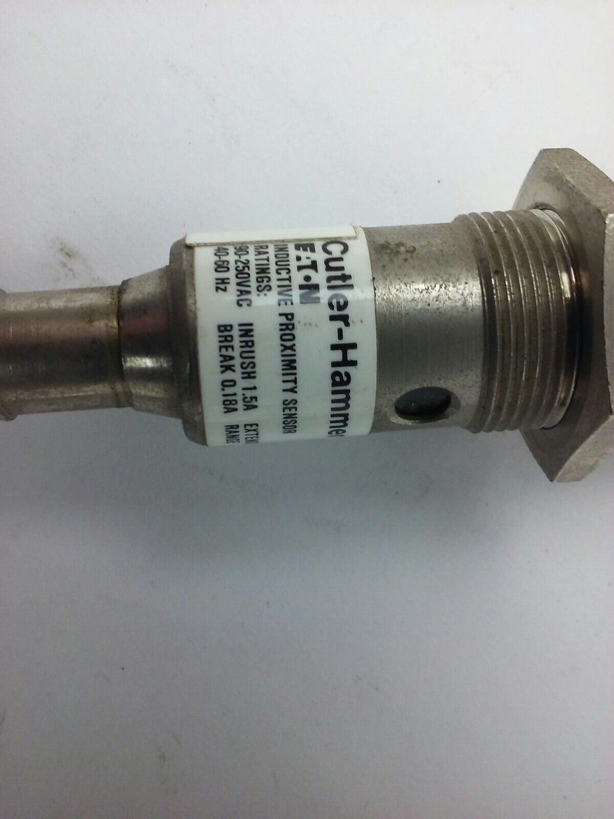 CUTLER HAMMER E57MAL18A2E SER.C1, INDUCTIVE PROXIMITY SENSOR, 90-250VAC, 40-60HZ