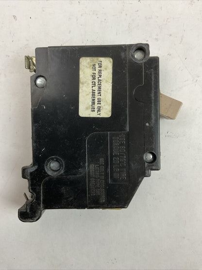 CUTLER HAMMER CHNT2020 2POLE 20/20AMP 120/240VAC CIRCUIT BREAKER