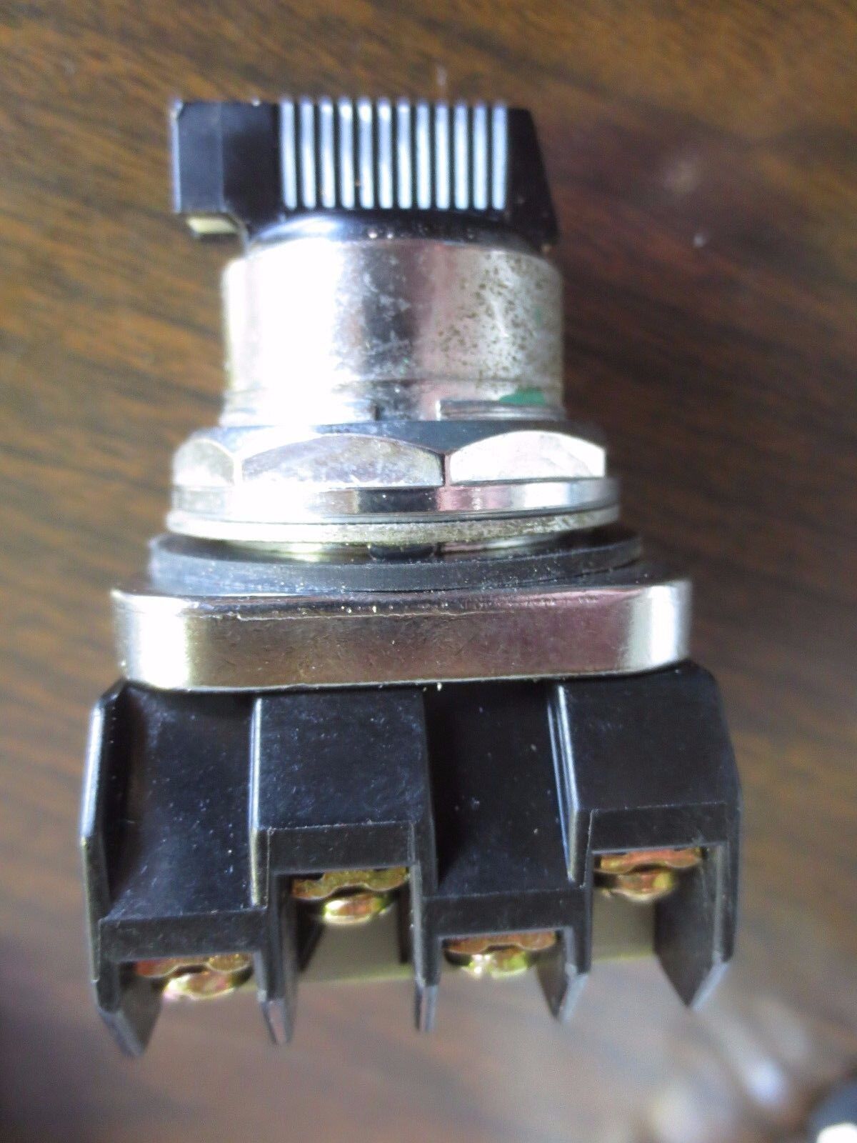 FURNAS 52SA2CAB Ser. F - THREE-POSITION SWITCH, CENTER OFF - 52BJK