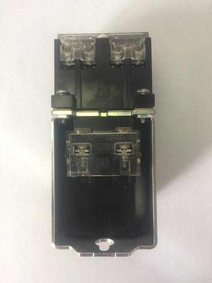 ALLEN BRADLEY 700DC-P400Z24 DC RELAY SER E 600V PD714 COIL 24VDC BULLETIN 700DC