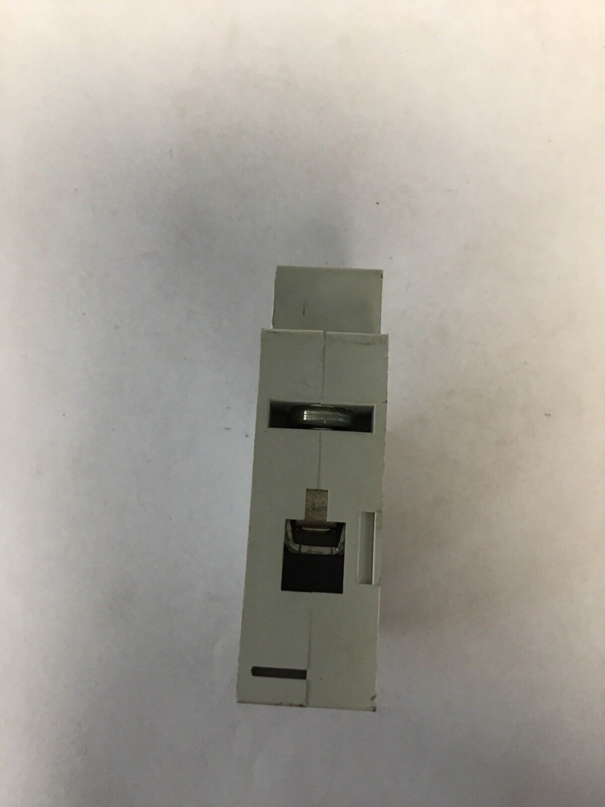 MOELLER FAZ-S6/1  CIRCUIT BREAKER 240VAC/415V 1POLE (LOT OF 4)