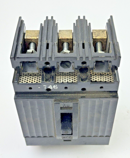 GE - TE132090 - MOLDED CIRCUIT BREAKER - 3 POLE/90A/240VAC