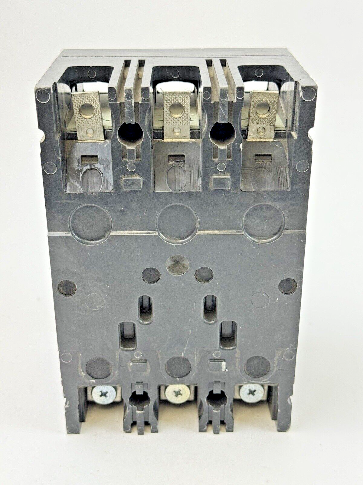 GE - TEB132070 - INDUSTRIAL CIRCUIT BREAKER - 70A/ 240 VAC/250 VDC/ 3 POLE