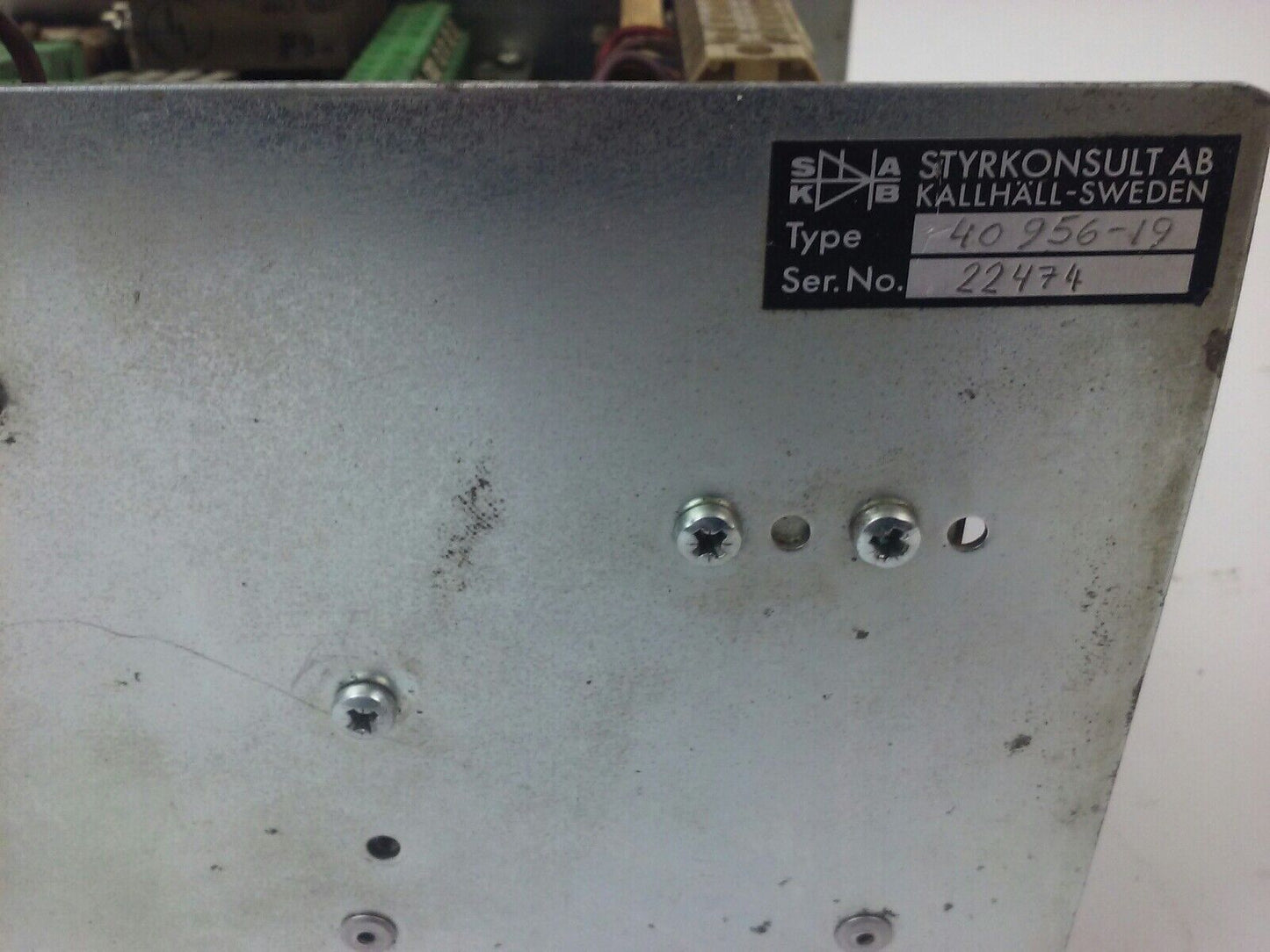 STYRKONSULT AB 40956-19 DC DRIVE MISSING PLASTIC LEG THAT HOLDS UP TOP BOARD