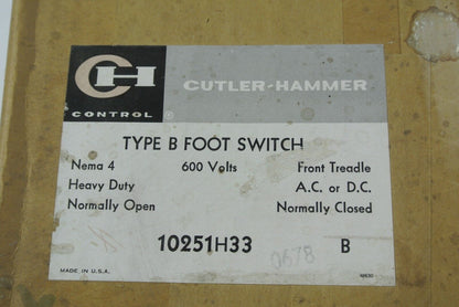 CUTLER-HAMMER 10251H33B TYPE B FOOT SWITCH FRONT TREADLE AC/DC 600V  NEW SURPLUS