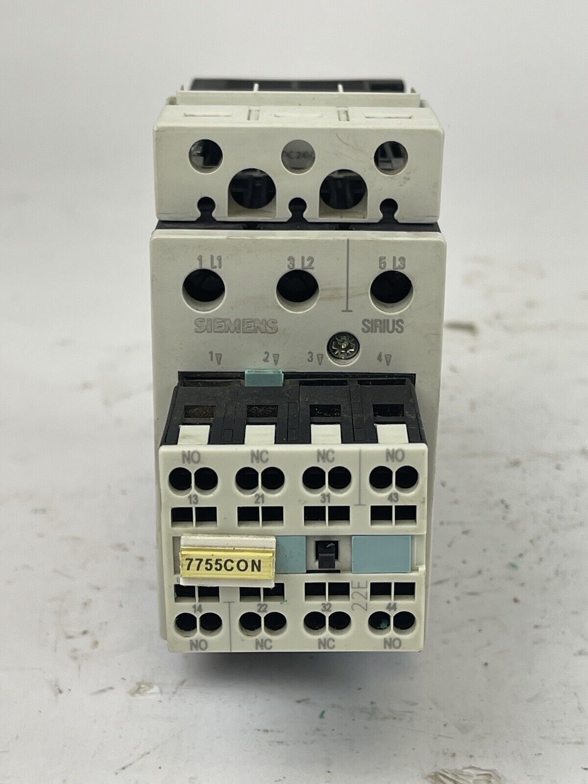 SIEMENS 3RT1036-3BB40 - CONTACTOR - W/ 3RH1921-2HA22 AUX BLOCK AND 3RT1926-1BB00